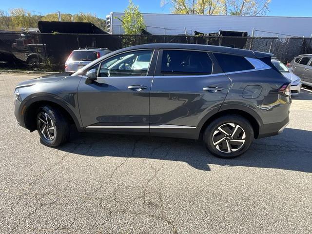 Photo of 2023 Gravity Gray Kia Sportage Hybrid