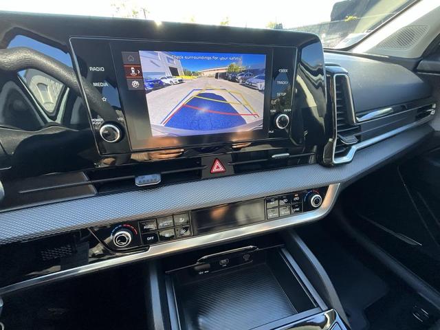 Photo of 2023 Gravity Gray Kia Sportage Hybrid