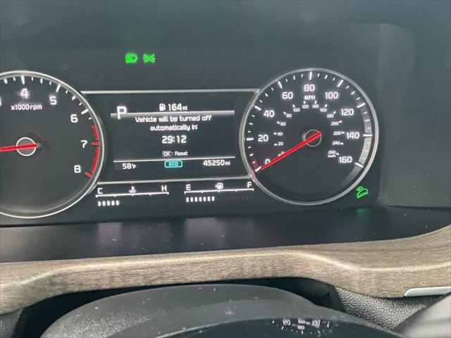 Photo of 2022 Glacial White Pearl Kia Sorento