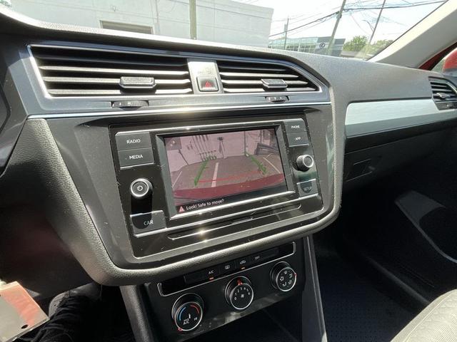 Photo of 2018 Habanero Orange Metallic Volkswagen Tiguan