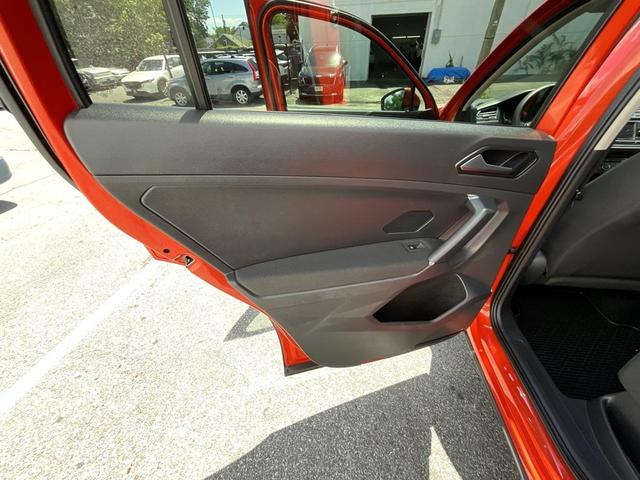 Photo of 2018 Habanero Orange Metallic Volkswagen Tiguan