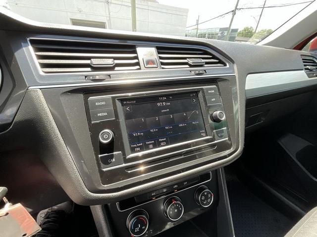 Photo of 2018 Habanero Orange Metallic Volkswagen Tiguan