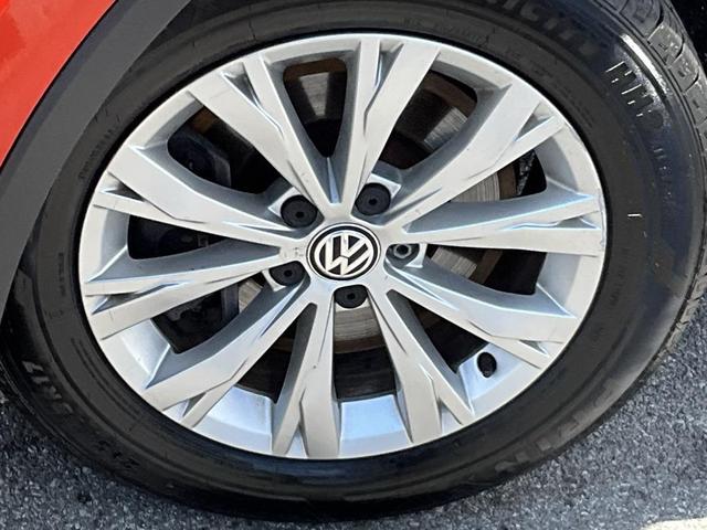 Photo of 2018 Habanero Orange Metallic Volkswagen Tiguan