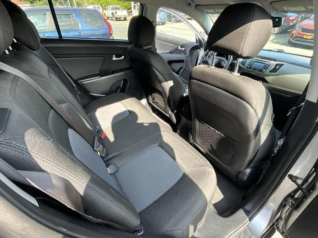 Photo of 2014 Mineral Silver Kia Sportage