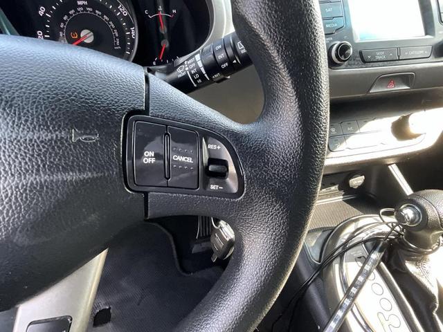 Photo of 2014 Mineral Silver Kia Sportage