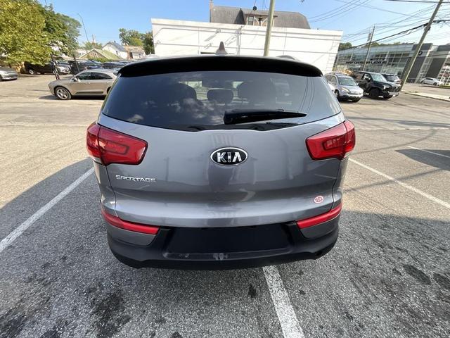 Photo of 2014 Mineral Silver Kia Sportage
