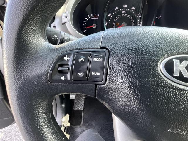 Photo of 2014 Mineral Silver Kia Sportage