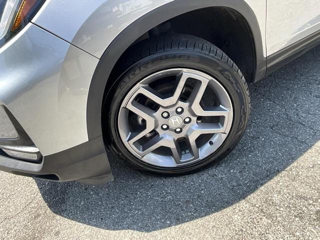 Photo of 2022 Sonic Gray Pearl Honda Passport
