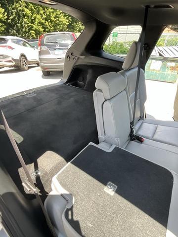Photo of 2022 Sonic Gray Pearl Honda Passport