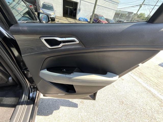 Photo of 2023 Ebony Black Kia Sportage