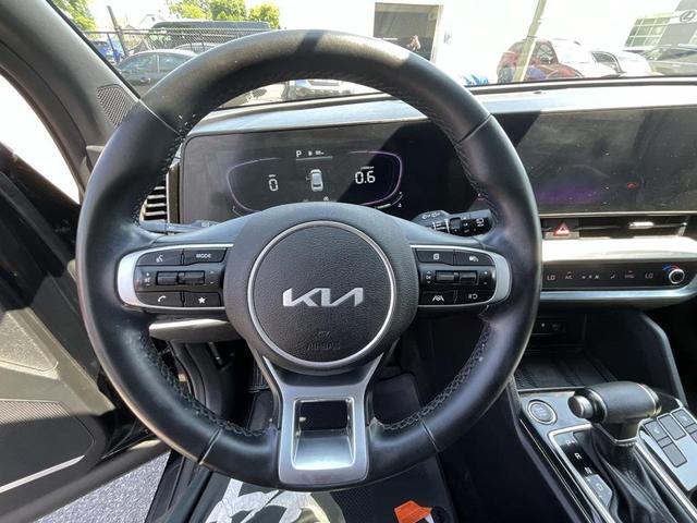 Photo of 2023 Ebony Black Kia Sportage