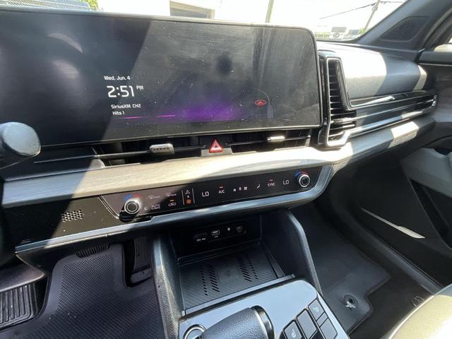 Photo of 2023 Ebony Black Kia Sportage