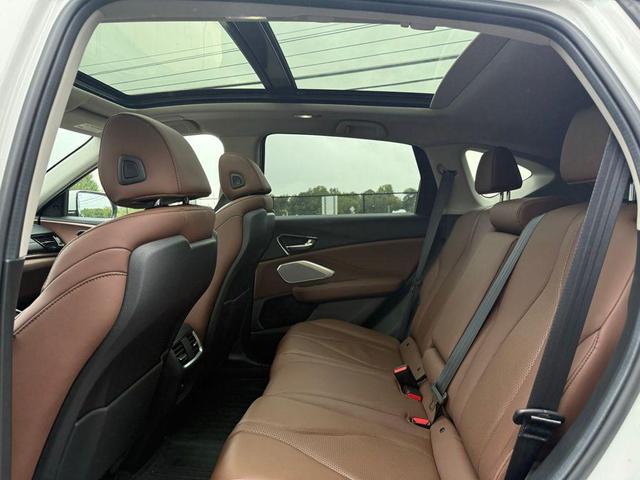 Photo of 2024 Platinum White Pearl Acura RDX