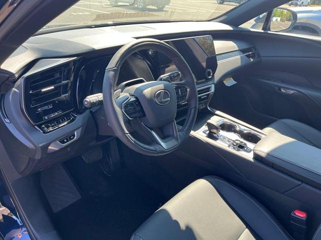 Photo of 2025 Mica Lexus RX 350