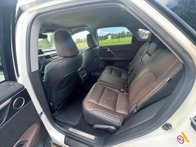 Photo of 2017 Eminent White Pearl Lexus RX 350