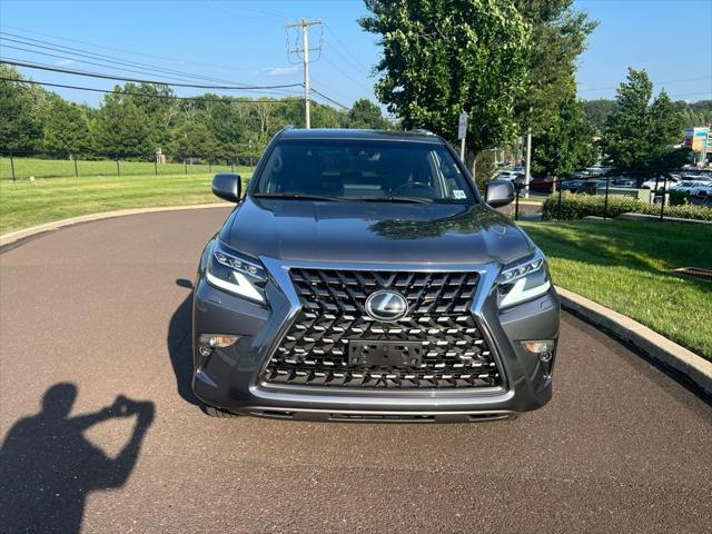 Photo of 2023 Gray Pearl Lexus GX 460