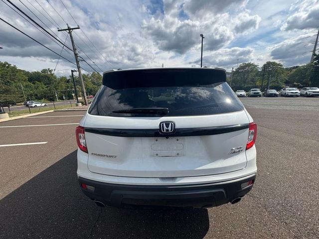 Photo of 2021 Platinum White Pearl Honda Passport