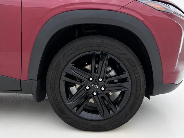 Photo of 2024 Crimson Metallic Chevrolet Trax