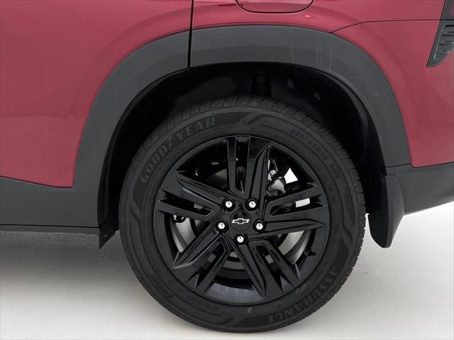 Photo of 2024 Crimson Metallic Chevrolet Trax