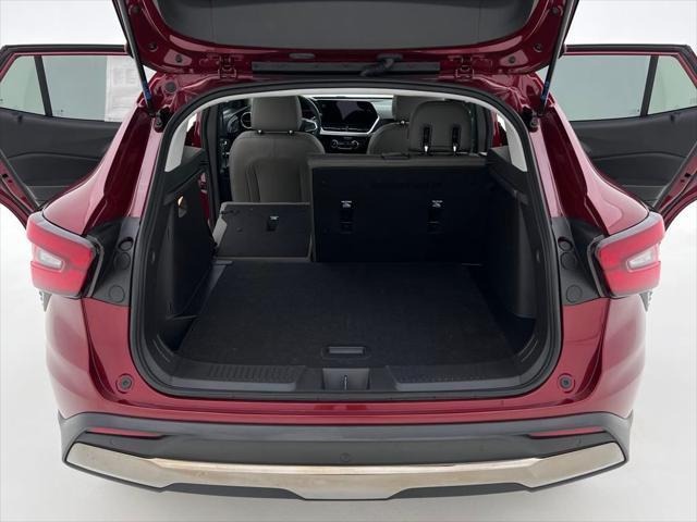 Photo of 2024 Crimson Metallic Chevrolet Trax