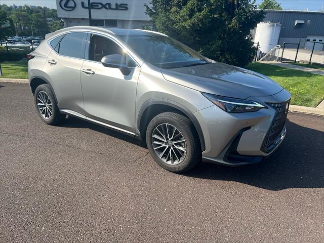 Photo of 2022 Atomic Silver Lexus NX 350