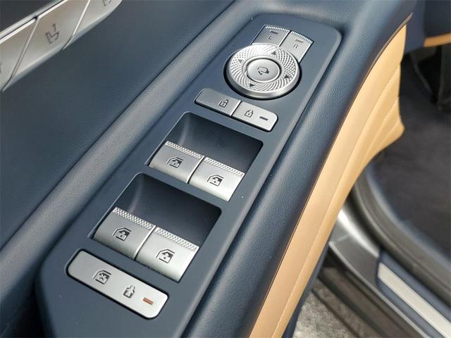 Photo of 2023 Himalayan Gray Genesis GV80