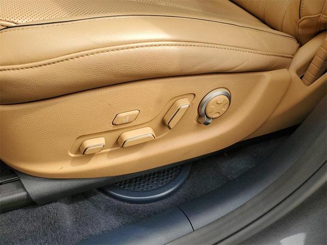 Photo of 2023 Himalayan Gray Genesis GV80