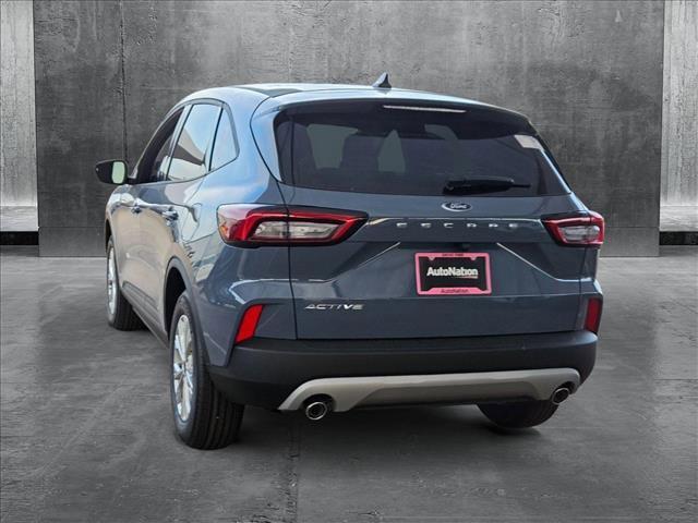 Photo of 2025 Vapor Blue Metallic Ford Escape