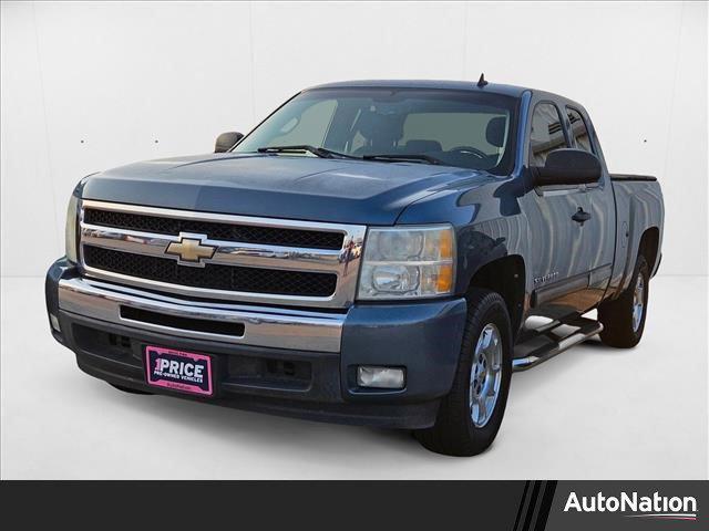 Photo of 2011 Blue Granite Metallic Chevrolet Silverado 1500