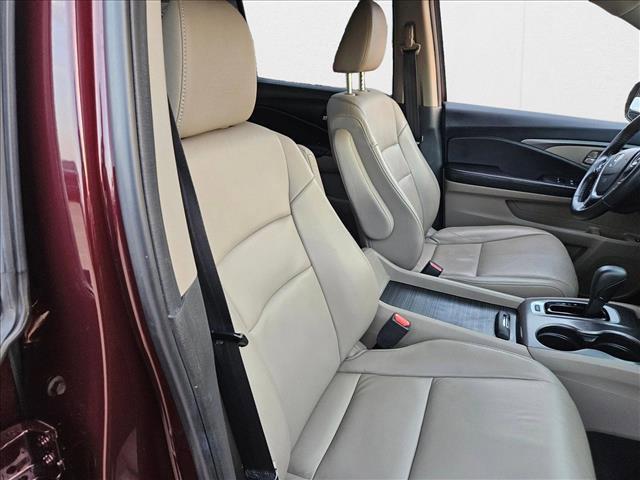 Photo of 2016 Dark Cherry Pearl Honda Pilot