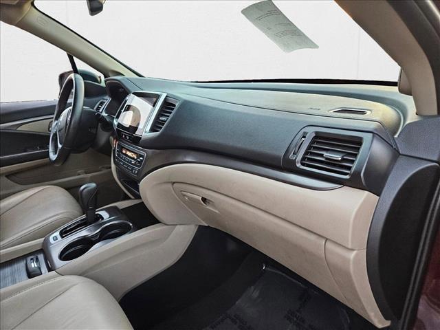 Photo of 2016 Dark Cherry Pearl Honda Pilot