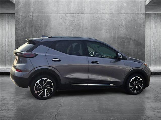 Photo of 2023 Gray Ghost Metallic Chevrolet Bolt EUV