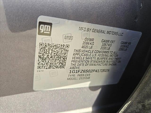 Photo of 2023 Gray Ghost Metallic Chevrolet Bolt EUV