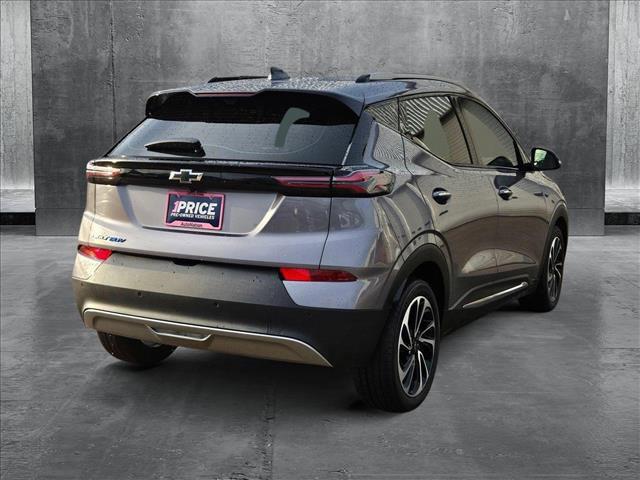 Photo of 2023 Gray Ghost Metallic Chevrolet Bolt EUV