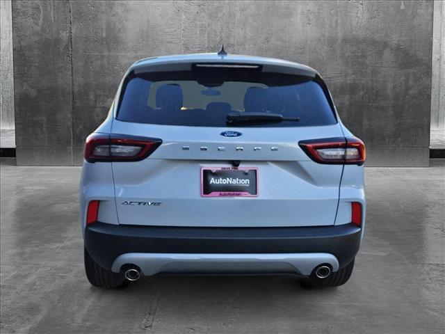 Photo of 2025 Space Silver Metallic Ford Escape