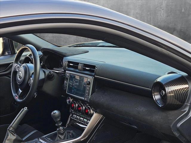 Photo of 2024 Pavement Toyota GR86