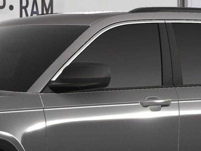 Photo of 2025 Metallic Jeep Grand Cherokee