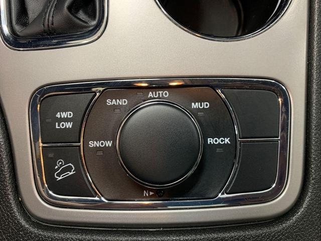 Photo of 2021 Velvet Red Pearlcoat Jeep Grand Cherokee