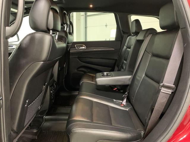 Photo of 2021 Velvet Red Pearlcoat Jeep Grand Cherokee