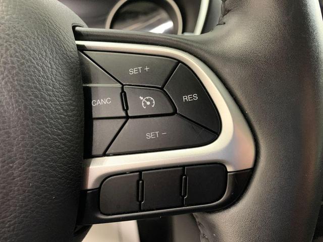 Photo of 2018 Granite Crystal Clearcoat Metallic Jeep Compass