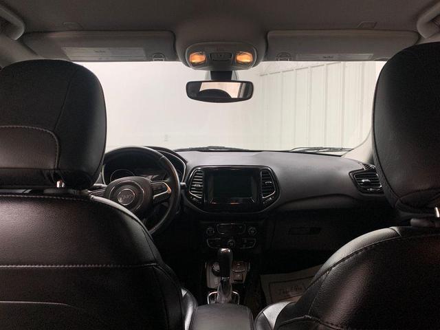 Photo of 2018 Granite Crystal Clearcoat Metallic Jeep Compass