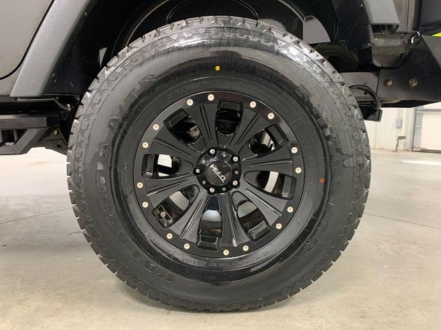 Photo of 2015 Black Clearcoat Jeep Wrangler Unlimited