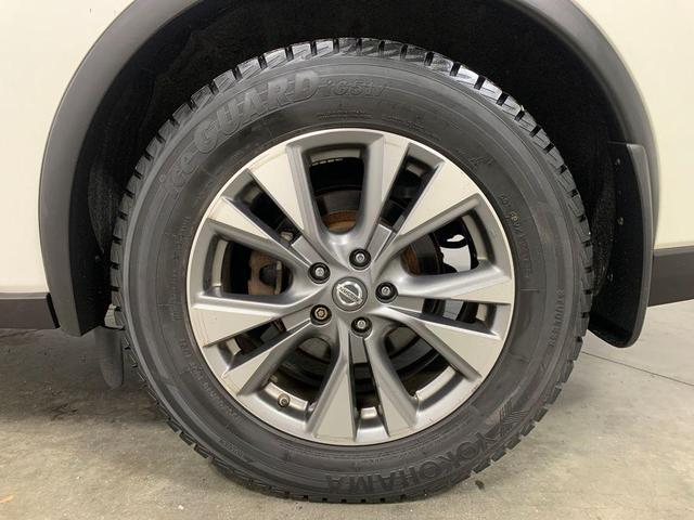 Photo of 2016 Pearl White Nissan Murano
