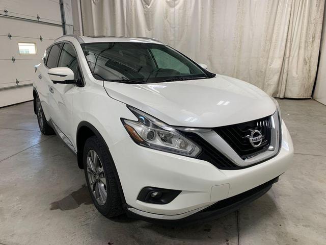 Photo of 2016 Pearl White Nissan Murano