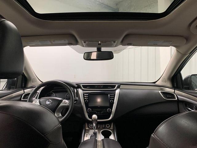 Photo of 2016 Pearl White Nissan Murano
