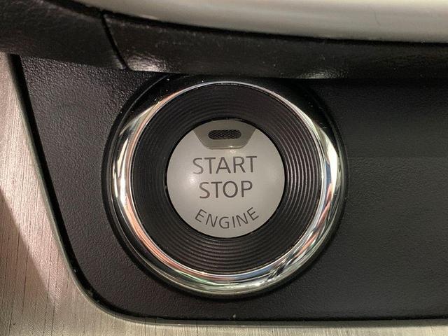 Photo of 2016 Pearl White Nissan Murano