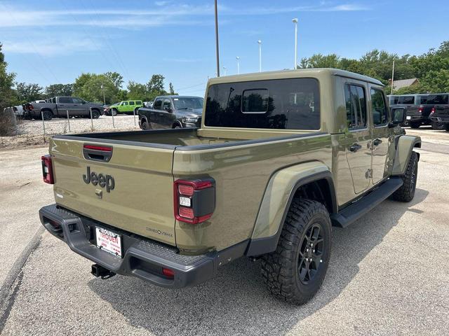 Photo of 2025 41 EXTERIOR PAINT Jeep Gladiator
