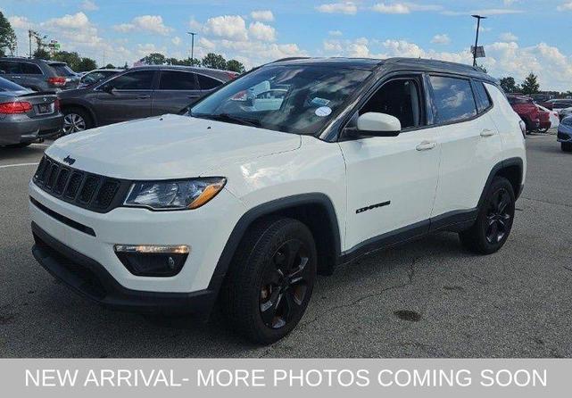 Photo of 2019 White Clearcoat Jeep Compass