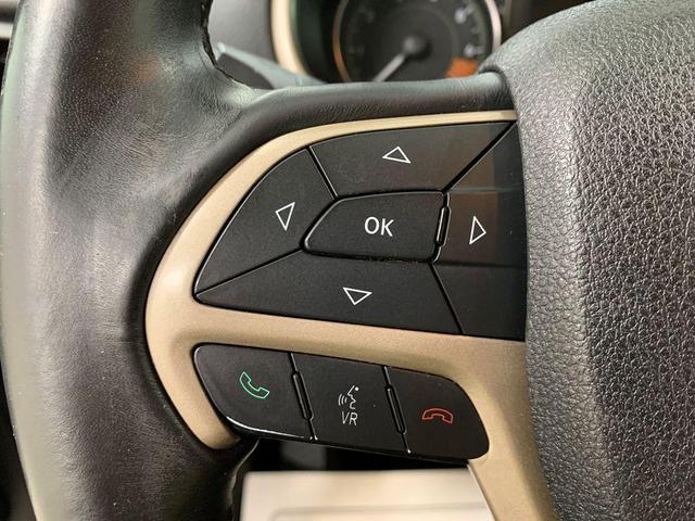 Photo of 2014 Granite Crystal Clearcoat Metallic Jeep Cherokee