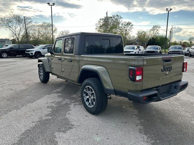 Photo of 2025 41 EXTERIOR PAINT Jeep Gladiator